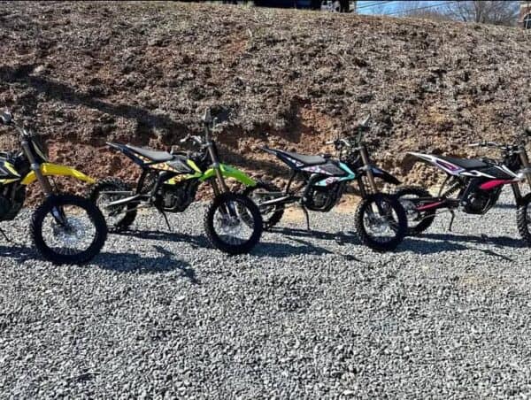 Sur-Ron Hyper Bee – 2025 Electric Off-Road Motorcycle