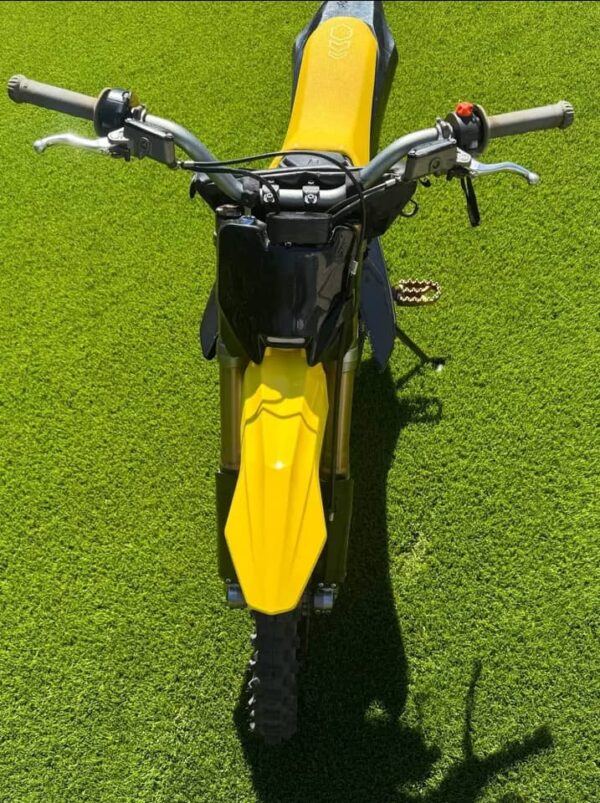 Sur-Ron Hyper Bee – 2025 Electric Off-Road Motorcycle