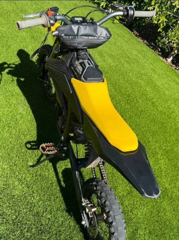 Sur-Ron Hyper Bee – 2025 Electric Off-Road Motorcycle