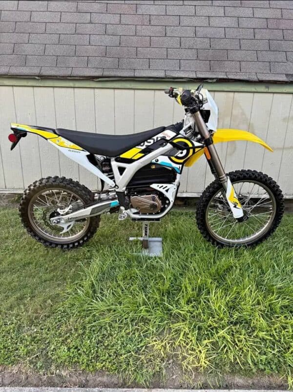 2024 Sur-Ron Storm Bee